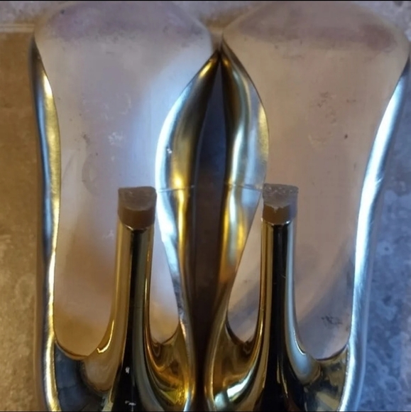 Michael MK Gold Heels 6-7.5 - Picture 4 of 4